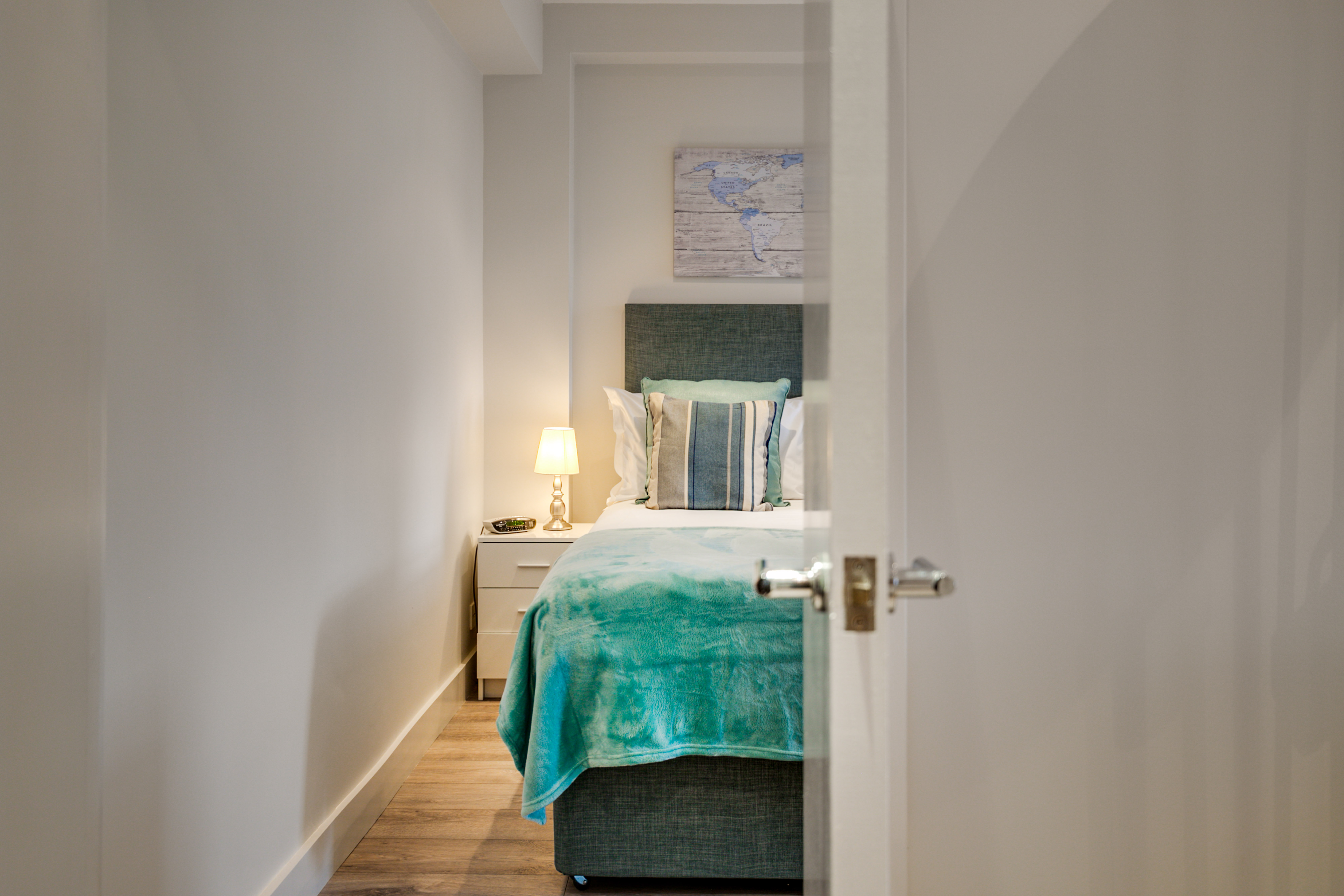 Nell Gwynne House, Flat 212 3