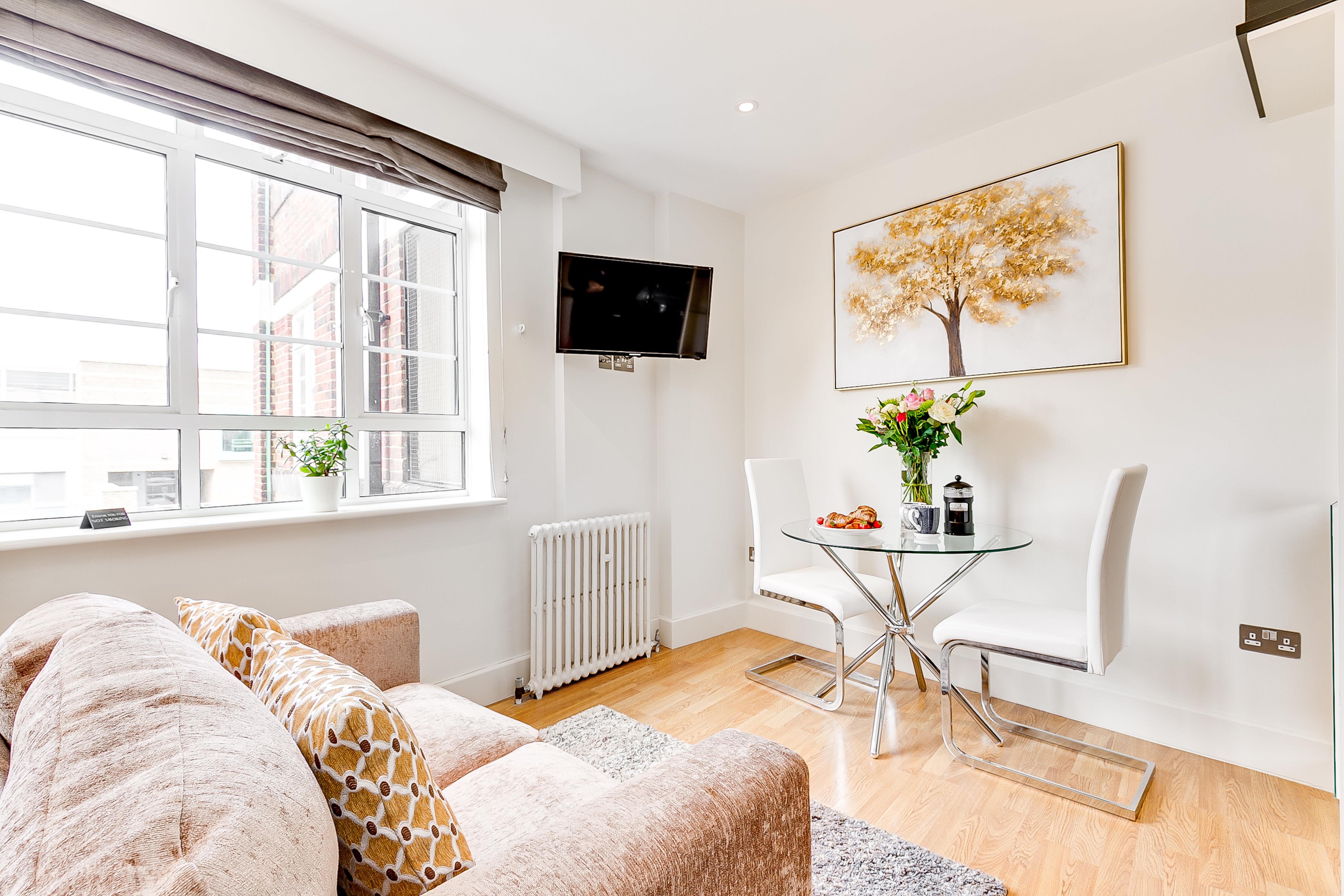 Studio Apartment 545 - Sleeps 2