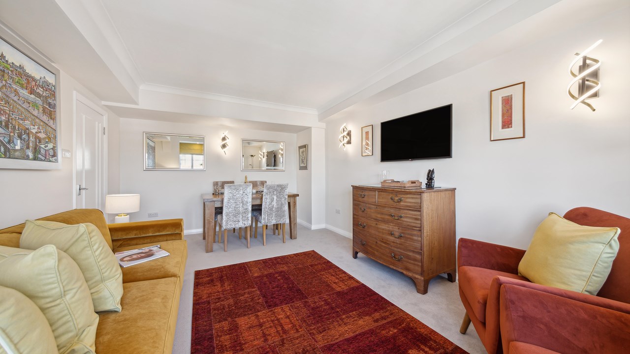 One Bedroom Apartment 915 - Sleeps 4 - Nell Gwynn Chelsea Accommodation