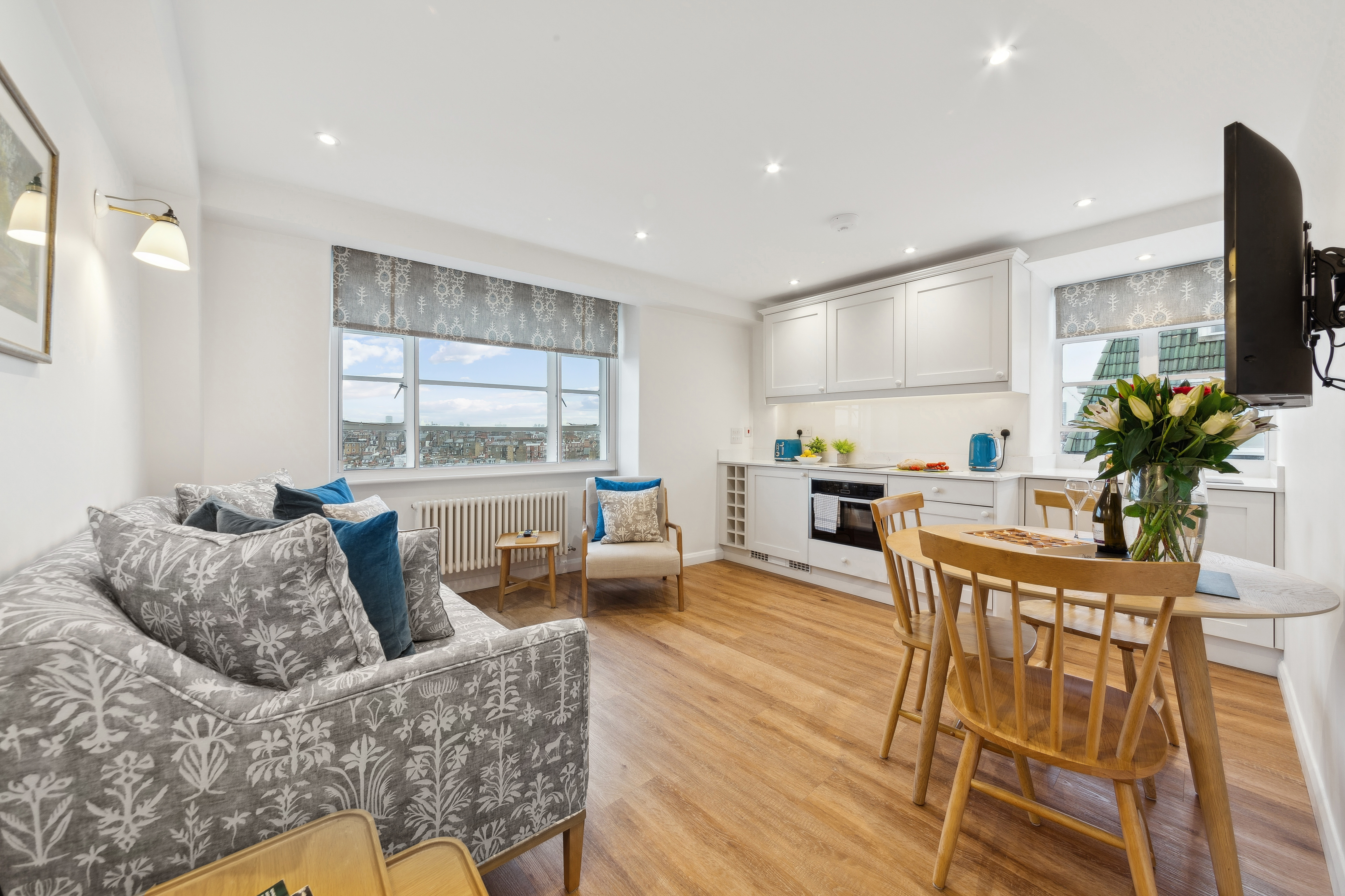 Apartment 803, Nell Gwynn House 1 (2)