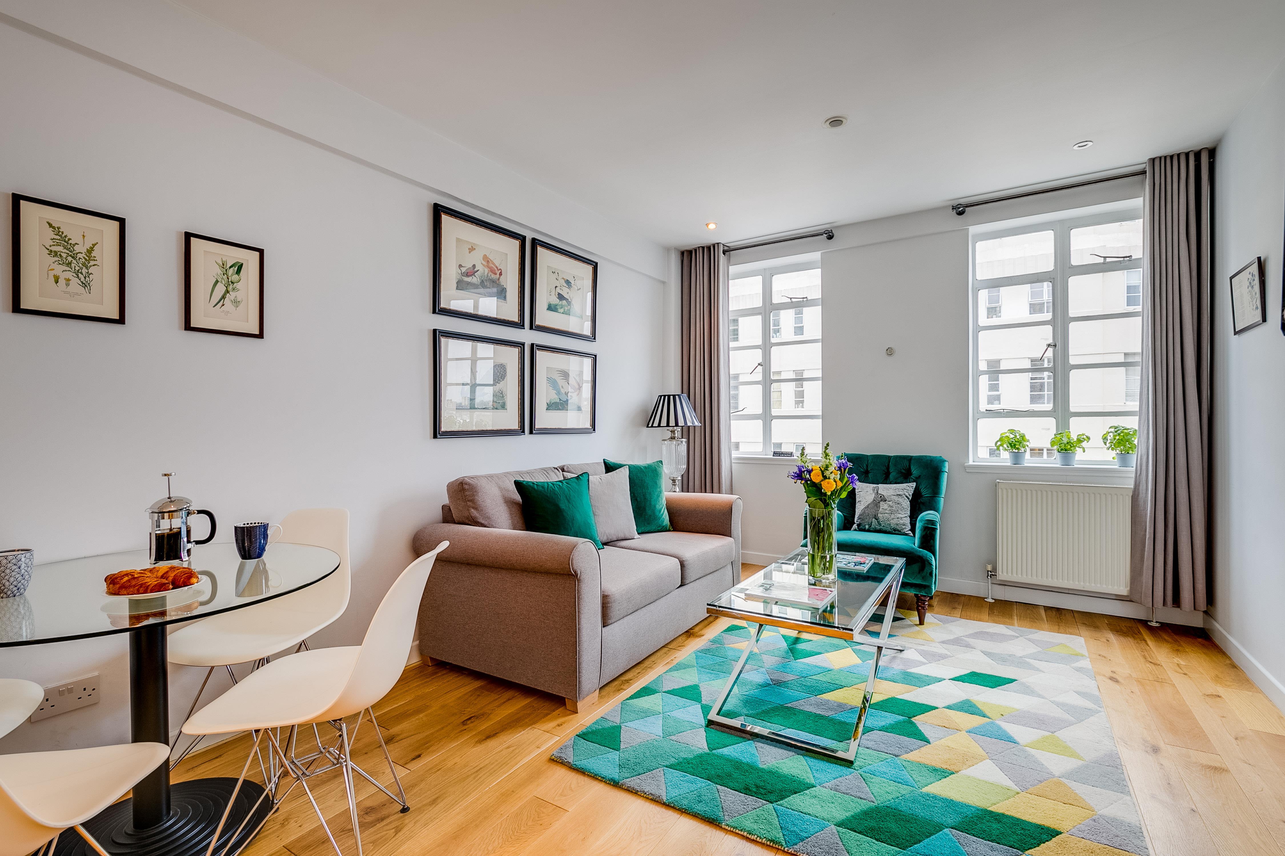 One Bedroom Apartment 615 - Sleeps 4