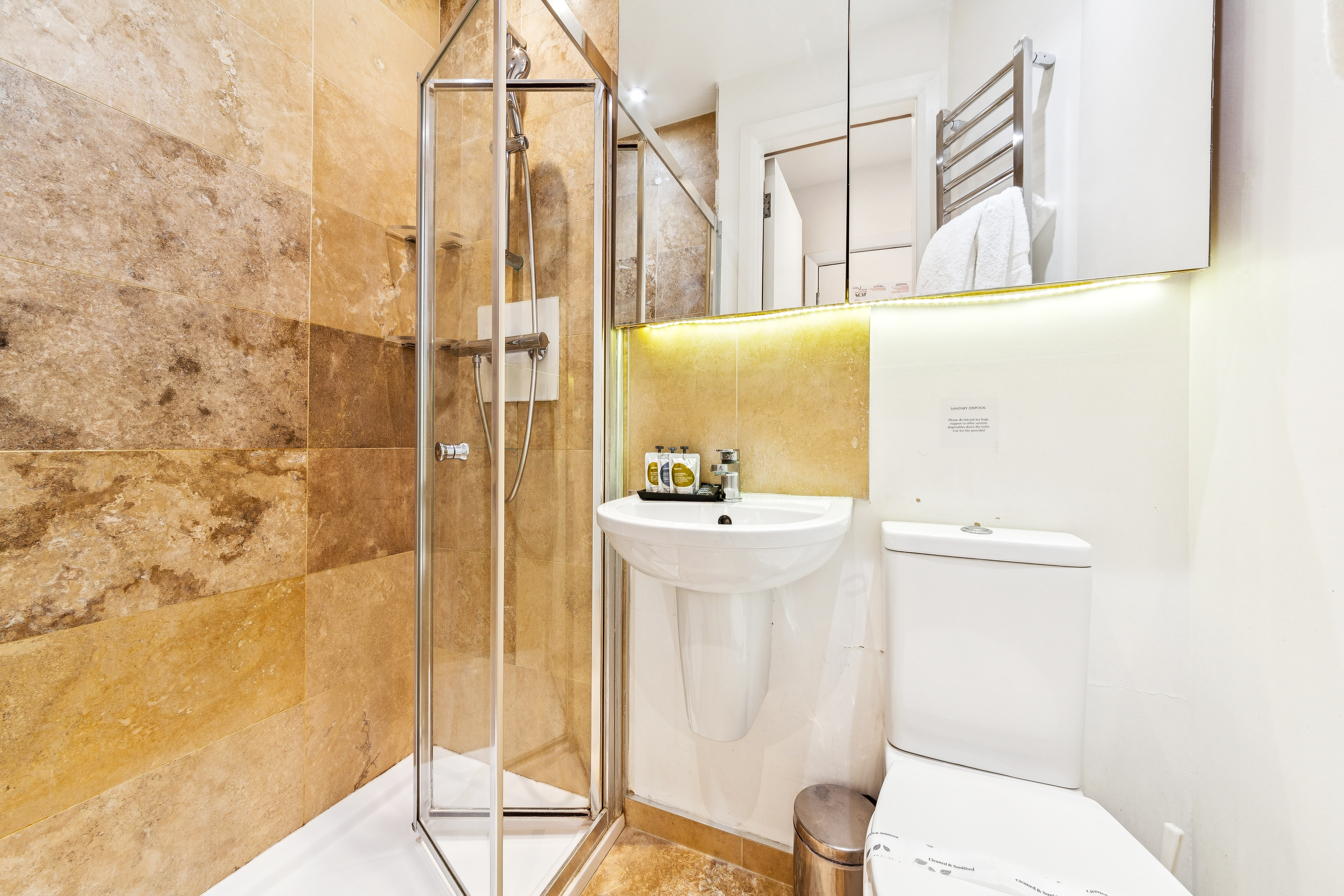 Apartment 221, Nell Gwynn House, LONDON, SW3 3AZ 1