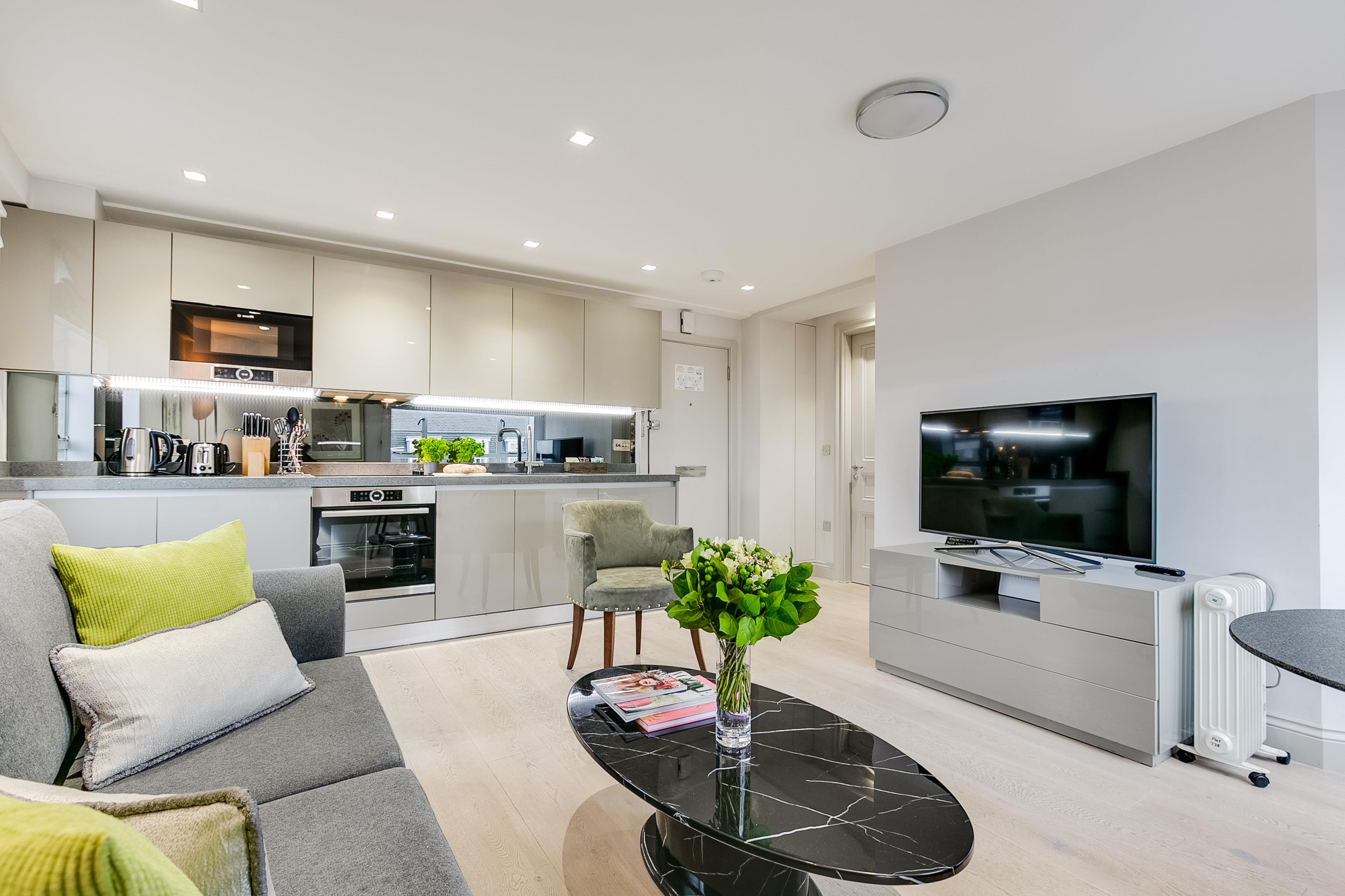 One Bedroom Apartment 738 - Sleeps 4